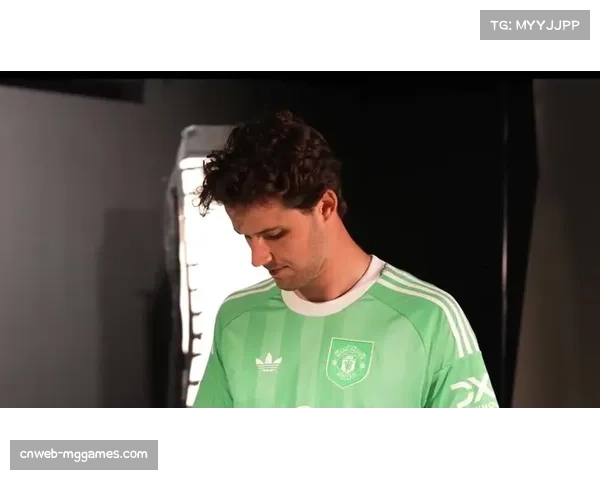 拉门斯曼联首秀展现稳健实力 化解外界对门将位置的担忧