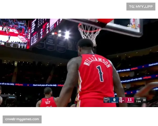 决胜时刻:最后两分钟,锡安连续冲击篮下得手,破解鹈鹕队的区域收缩